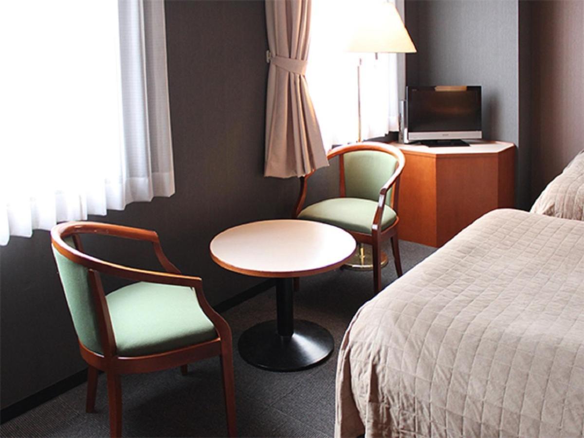 Hotel Livemax Budget Hiratsuka Ekimae Exterior foto