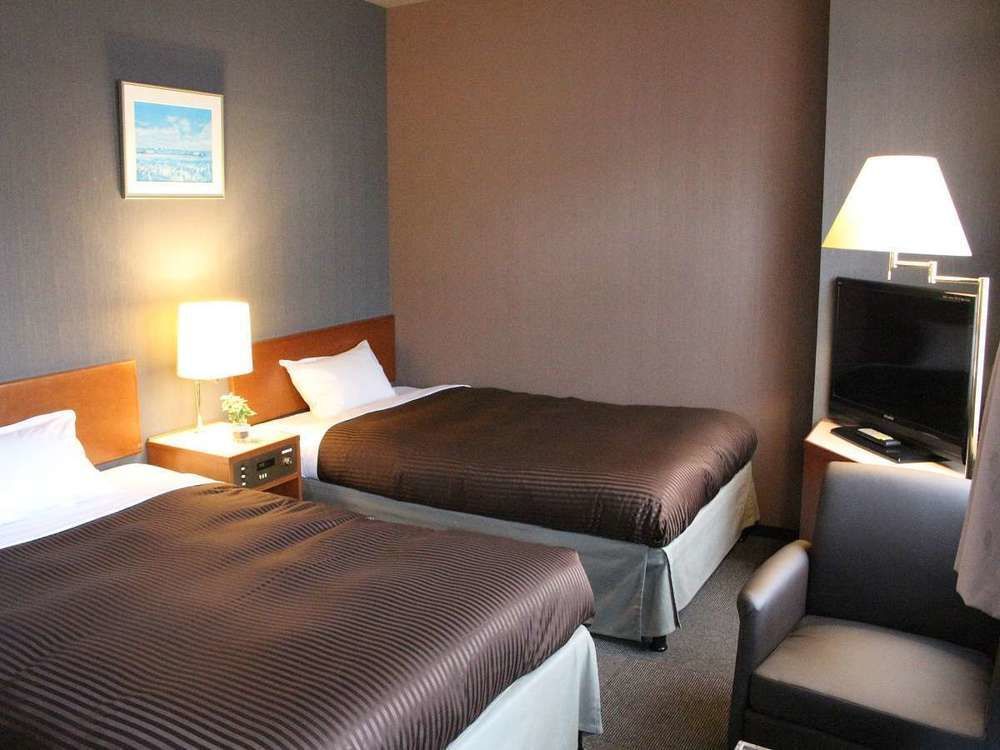 Hotel Livemax Budget Hiratsuka Ekimae Exterior foto